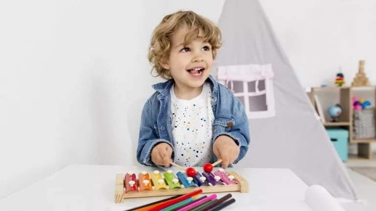 La méthode Montessori : quels jeux proposer à bébé ?