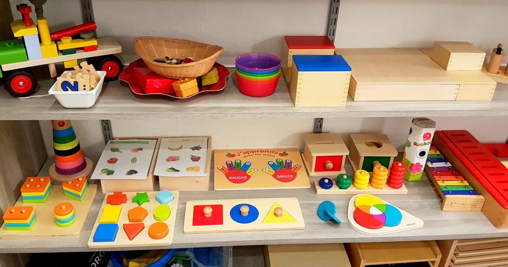 Matériel Montessori pour les enfants de 2 à 4 ans
