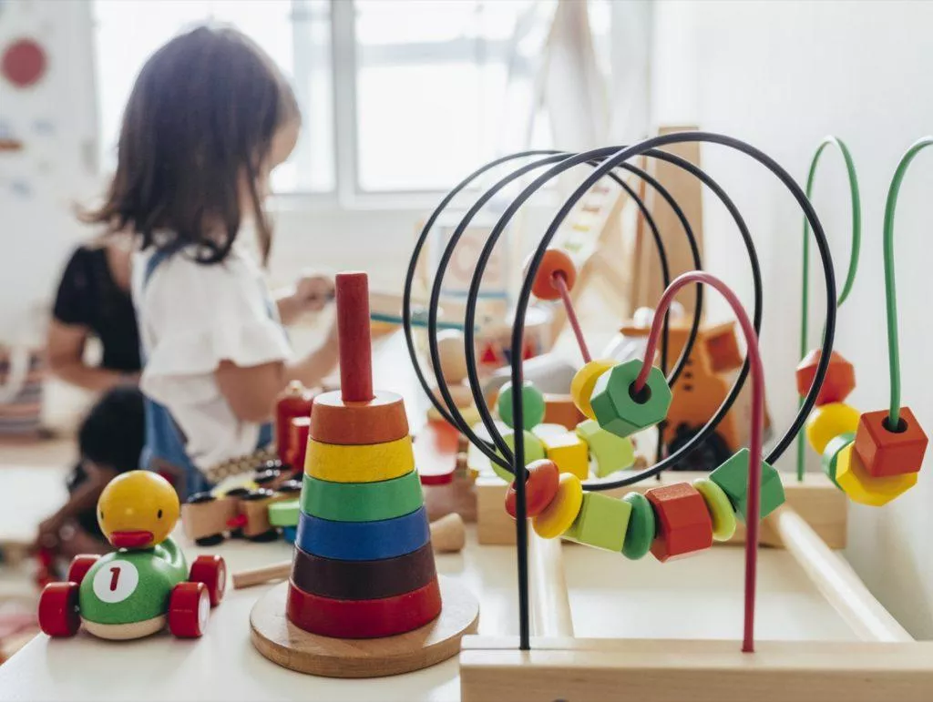 Les fabricants de jeux Montessori agrées par l'AMI - Paradis du jouet